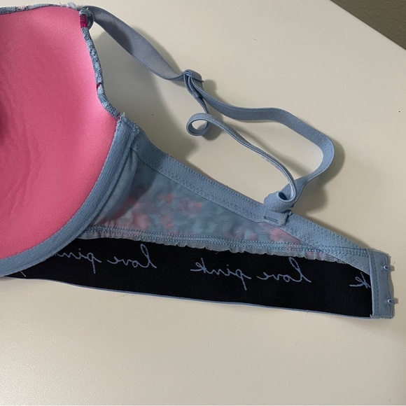 Victoria’s Secret Pink Bra- 34DD - Picture 7 of 8